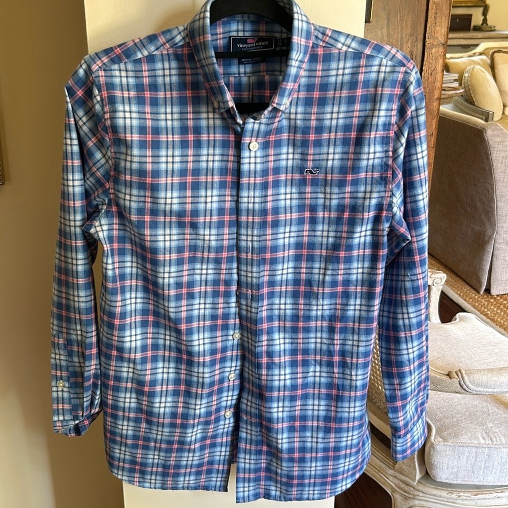 Boys, vineyard vines shirt
